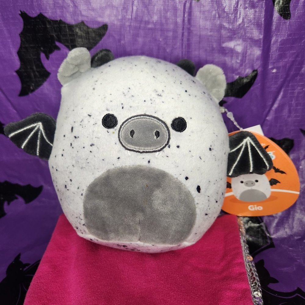 5" Gio Squishmallow Halloween 22